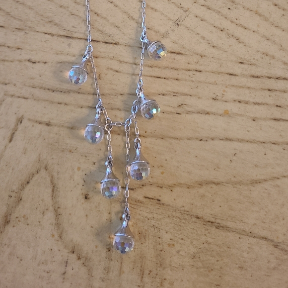 Swarovski beautiful crystal hanging balls. - Picture 3 of 4